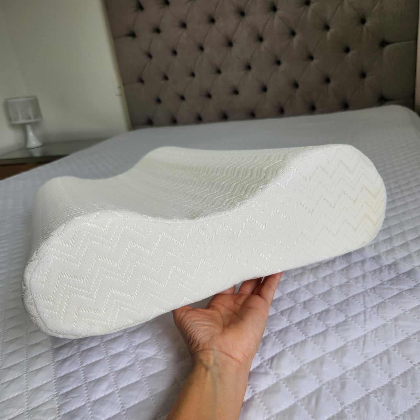 "Almohada Cervical Premium: Tu Mejor Aliada para un Descanso Reparador"